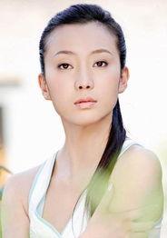 刘岩资料,从舞台明星到公益使者，她的人生轨迹与公益情怀