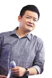 李佳明个人资料简介,才华横溢的主持人，魅力四射的人生轨迹